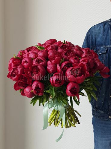 Букет цветов Пионы Ред Шарм