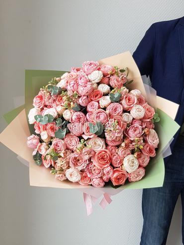 Цветы с доставкой Микс из пионовидных роз