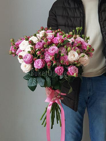 Купить с доставкой Букет с пионовидной, кустовой розой ''Леди Бомбастик''