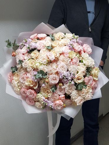 Цветы -  Букет с пионовидной розой Джульетта