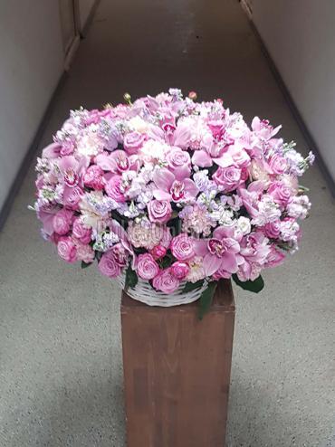 Купить с доставкой Розовое чудо - пионовидные розы и орхидея