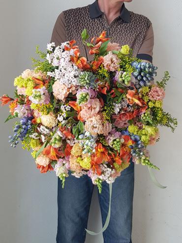 Цветы с доставкой Изысканный полевой букет
