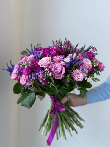 Букет цветов Букет из роз и статицы