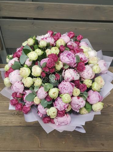 Цветы -  Букет из пионов и пионовидных роз
