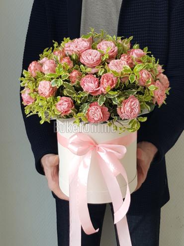 Букет цветов Пионовидная роза в шляпной коробке