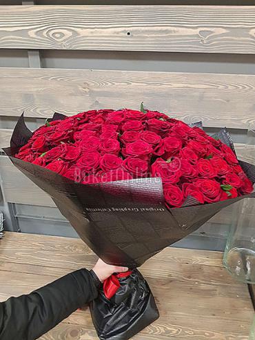 Цветы -  151 роза Гран При