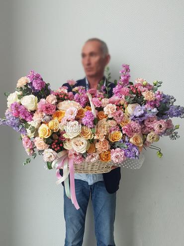 Букет цветов Корзина для королевы
