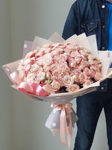 Цветы с доставкой 41 кустовая роза Рефлекс