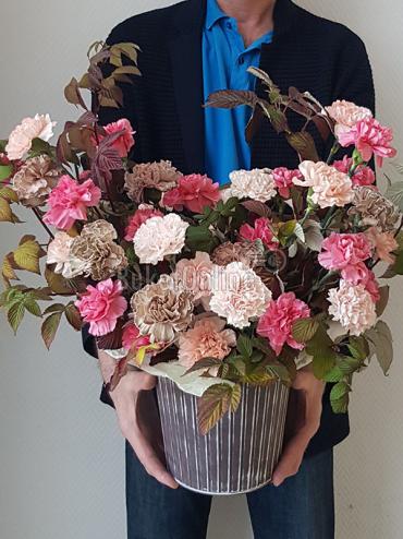 Букет цветов Цветочная композиция с гвоздикой