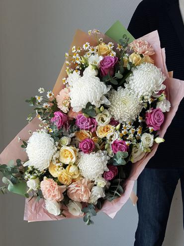 Букет цветов Шикарный букет с хризантемой
