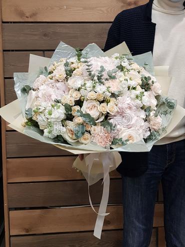 Цветы с доставкой Шикарный букет с пионовидной розой