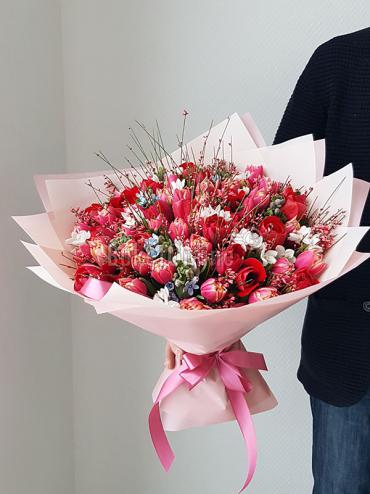 Цветы -  Шикарнейший букет с анемонами и пионовидными тюльпанами