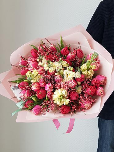 Букет цветов Букет с пионовидными тюльпанами