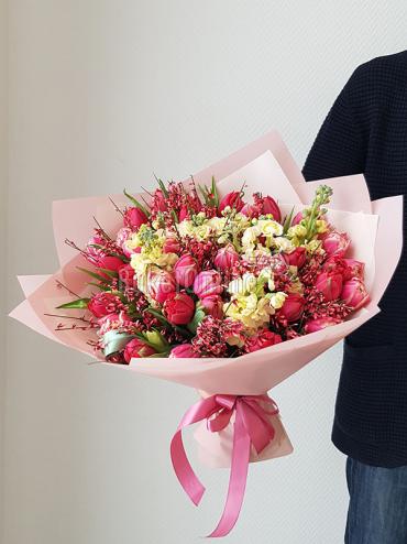 Цветы с доставкой Букет с пионовидными тюльпанами