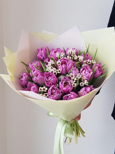 Цветы с доставкой Тюльпаны и гениста