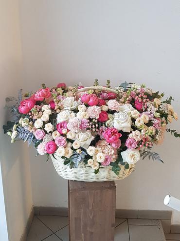 Цветы с доставкой Огромная корзина цветов