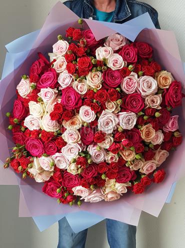Цветы с доставкой Микс из роз