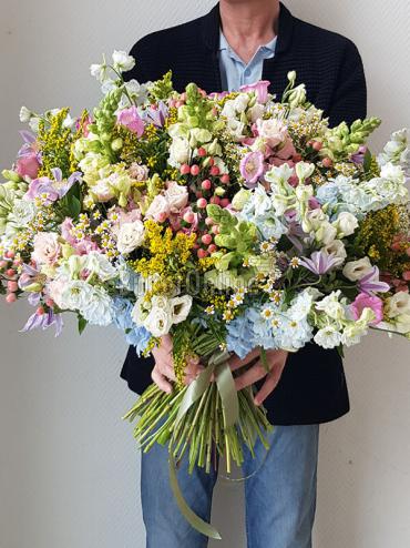 Цветы с доставкой Шикарный букет полевых цветов