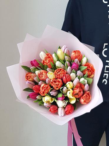 Букет цветов Микс 51 тюльпан